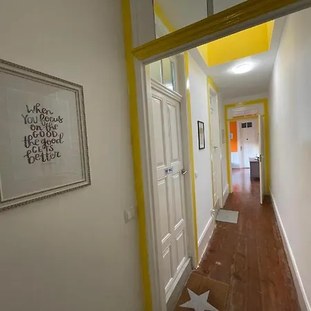 Hostel Owls Porto